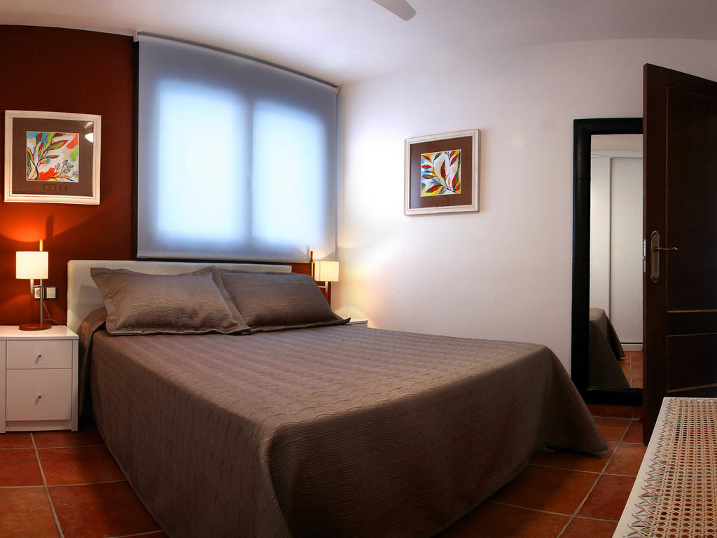 Apartamento La Seo Барбастро Екстериор снимка